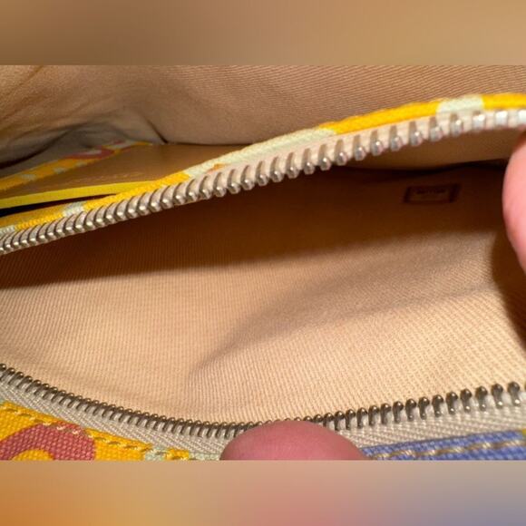 CHANEL CC Logos Flower Shoulder Tote Bag Canvas Leather Yellow 2 callouts GUC - Picture 9 of 11